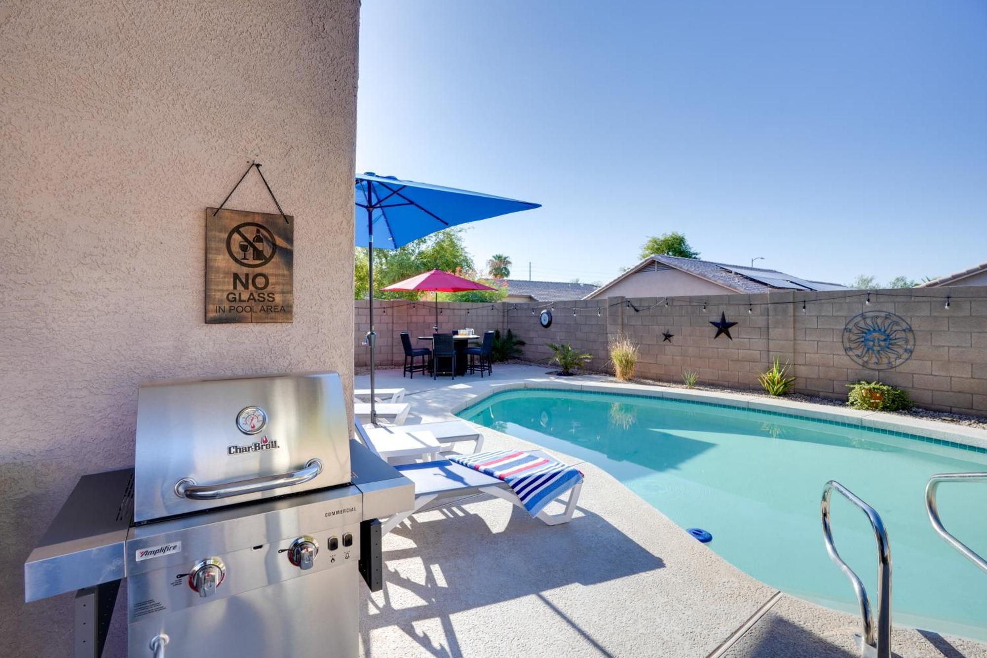 Sunny Surprise Getaway With Private Yard And Pool Βίλα Εξωτερικό φωτογραφία