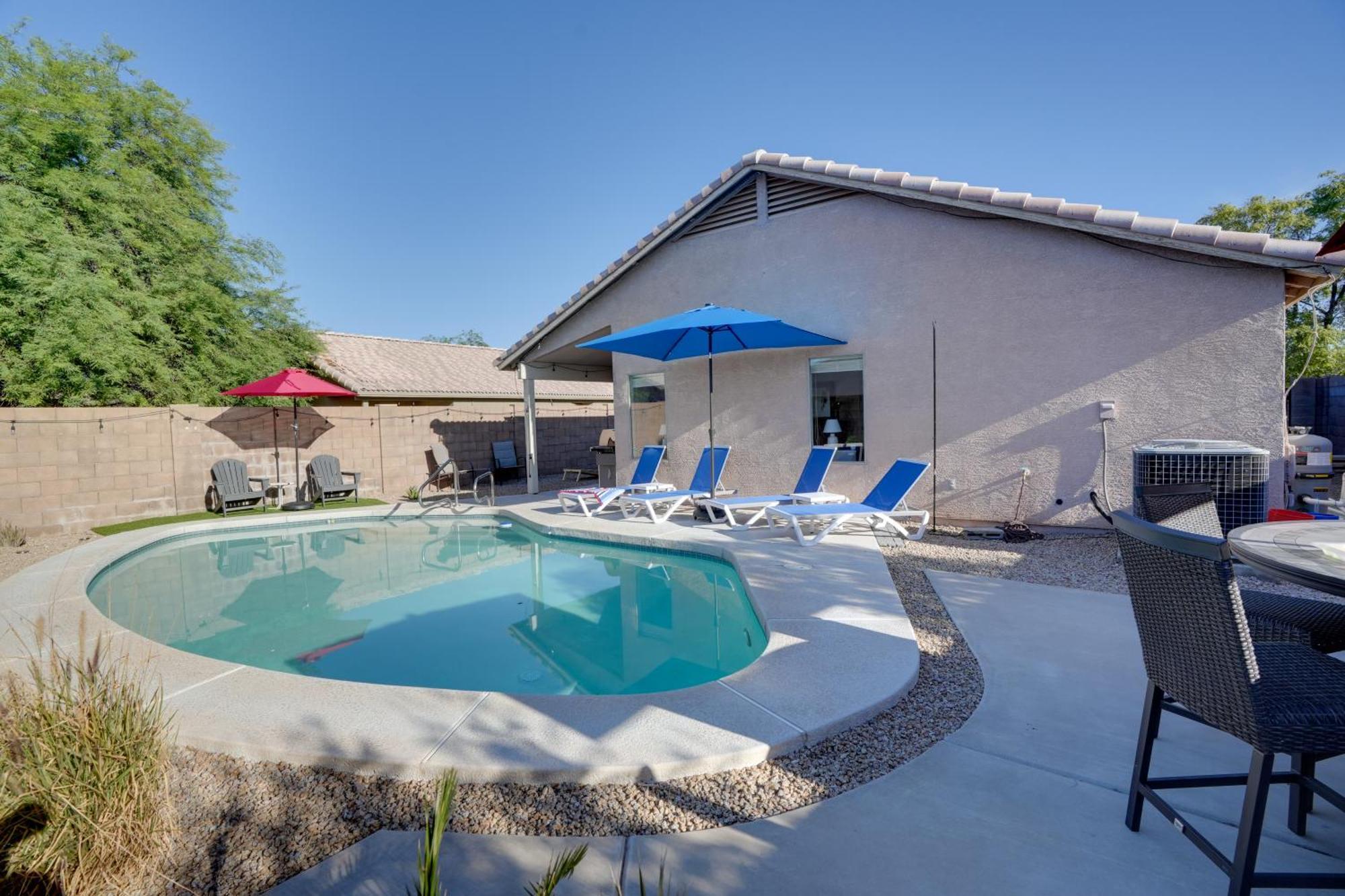 Sunny Surprise Getaway With Private Yard And Pool Βίλα Εξωτερικό φωτογραφία