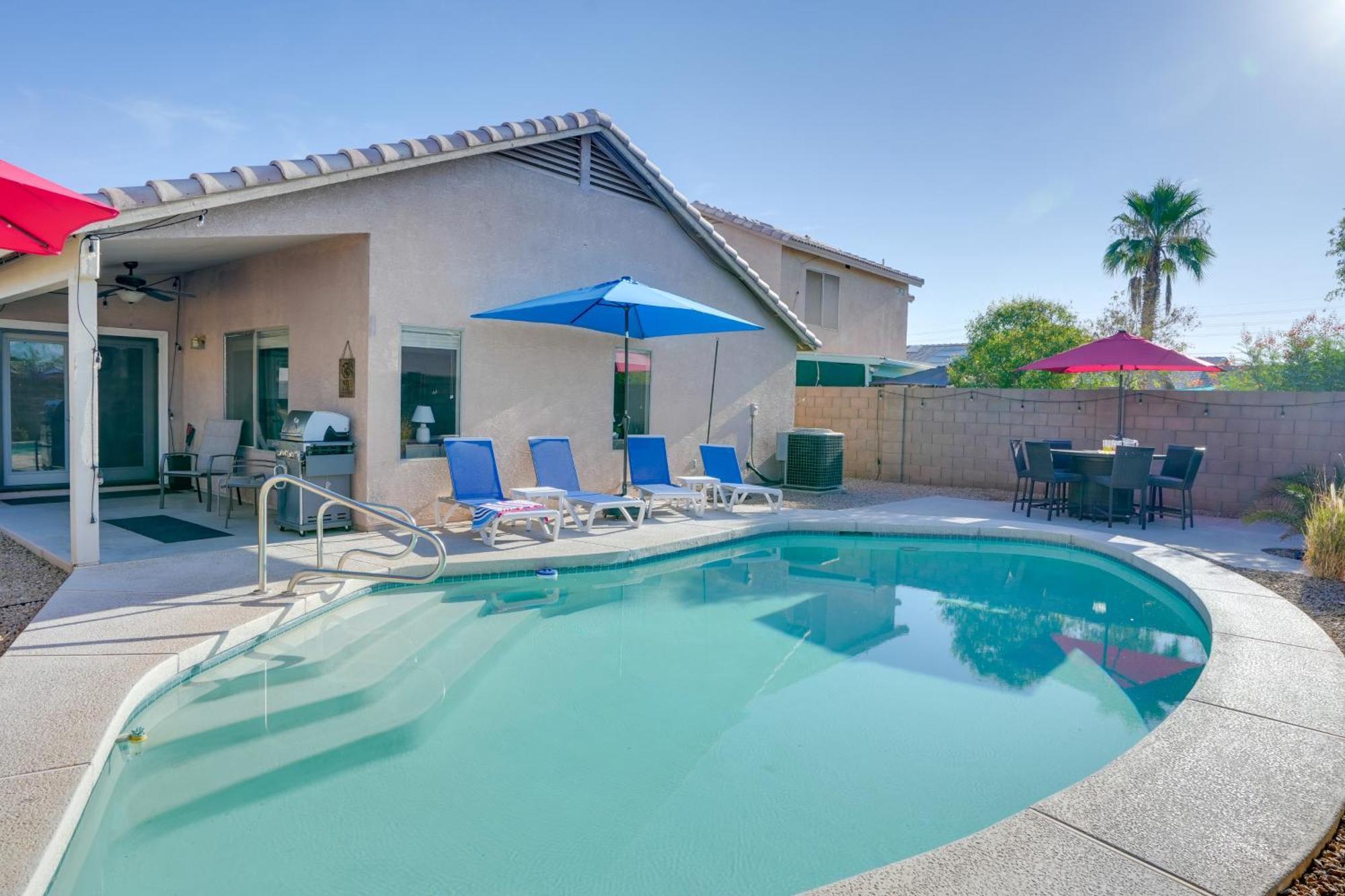Sunny Surprise Getaway With Private Yard And Pool Βίλα Εξωτερικό φωτογραφία
